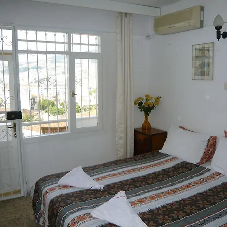Anzac Golden Bed * Kusadasi